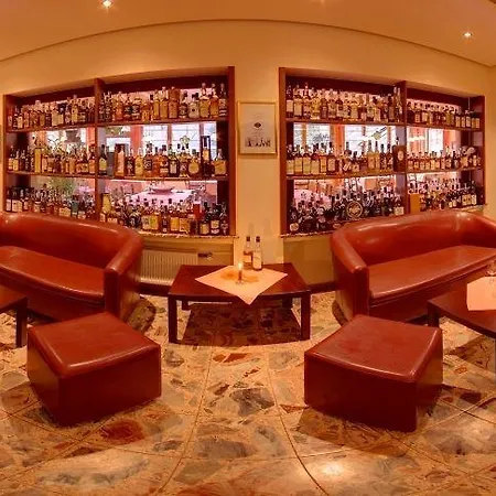 Отель Land-gut-hotel Forellenhof 3*